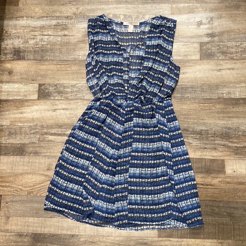 Forever 21 • Sheer Sleeveless Dress